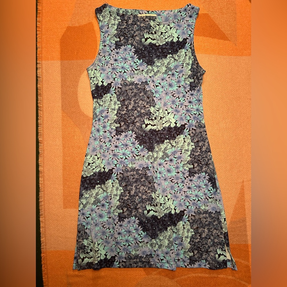 Vintage Made in the USA La Belle simple elegance floral dress, L- runs small